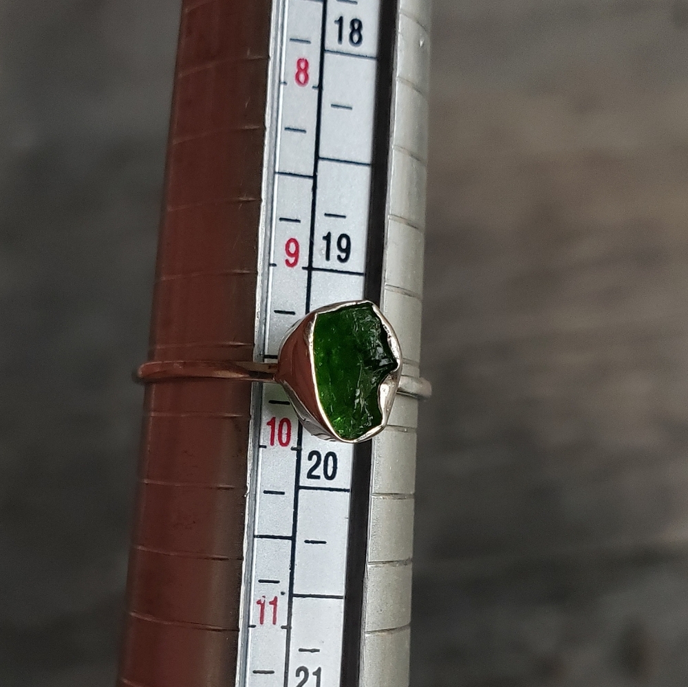 Raw Green Chrome Diopside Ring-Solid 925 Silver(N… - image 3